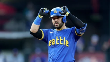 MLB: Eugenio Suárez superó marca de este legendario jardinero venezolano (+Detalles)