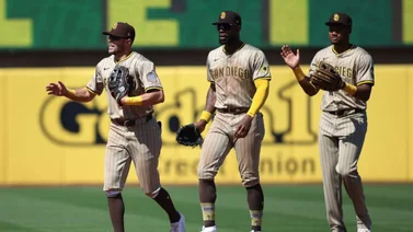 ¡Otro más! San Diego Padres habría suspendido a prospecto dominicano por su edad