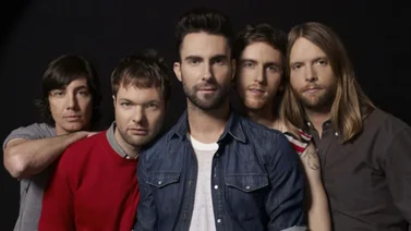 Estrella de Maroon 5 acusado de sexting con menores y agresión a su esposa