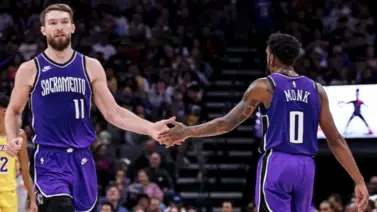 NBA: Sacramento Kings se prepara para hacer dos grandes movimientos que sacudiría toda la liga NBA: Sacramento Kings se prepara para hacer dos grandes movimientos que sacudiría toda la liga