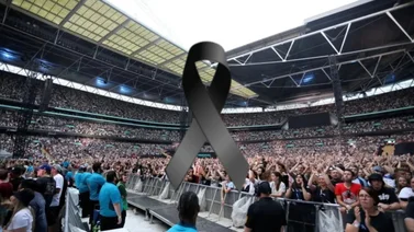 Concierto termina con una víctima mortal tras caída de un fanáticos de las gradas 