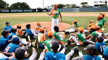 ¡Leyenda! Omar Vizquel reparte sus conocimientos en La Sabana (+Detalles)