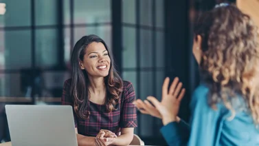 Oportunidad laboral para mujeres en Miami: Estos son los requisitos exigidos