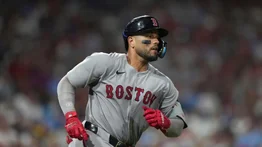 MLB: Carlos Narváez sigue lidiando con dolencias en su rodilla (+Detalles)