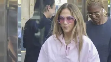 La reacción de Jennifer López al ser rechazada en una tienda de Chanel La reacción de Jennifer López al ser rechazada en una tienda de Chanel