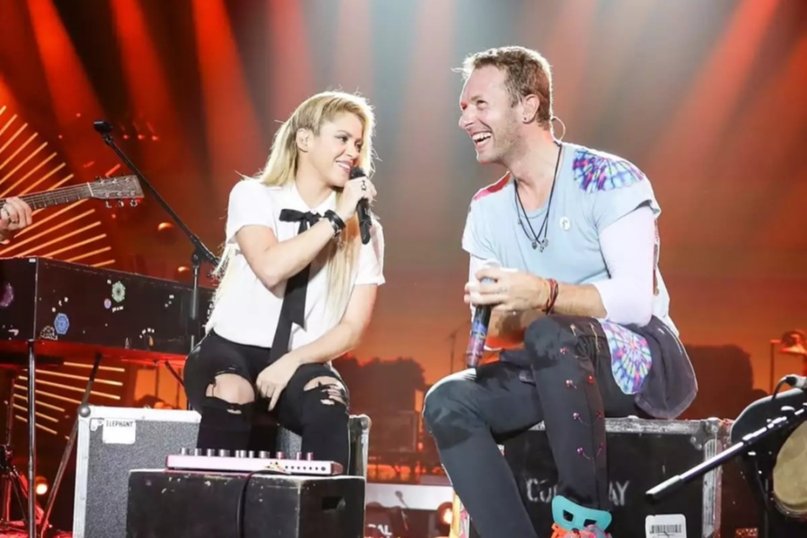Shakira le dedica una canción a Chris Martin y aviva rumores de amorío