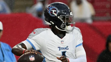 NFL: Cam Ward demostró en su debut con los Titans por qué fue la primera selección del Draft 2025 (+Detalles)