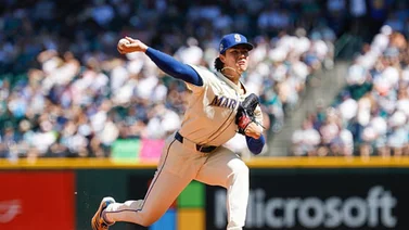 MLB: Bryan Woo igualó esta racha histórica de Félix Hernández en Seattle (+Detalles)