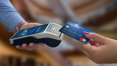 Haz tus compras por internet con la Tarjeta de Débito Mastercard Bancamiga