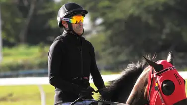 “Pocho” Lugo consigue dos victorias y toma el liderato del meeting en solitario “Pocho” Lugo consigue dos victorias y toma el liderato del meeting en solitario