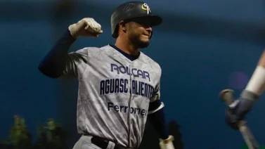Ángel Reyes ilusiona a Navegantes del Magallanes por estos números en México