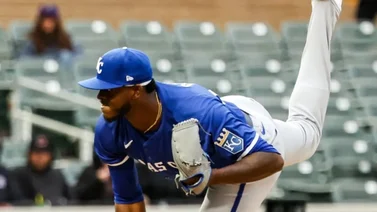 ¡A lo grande! Así fue el perfecto debut en MLB de Luinder Ávila con Kansas City