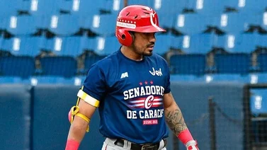 Juniel Querecuto asegura su presencia con Tiburones para la 2025-2026