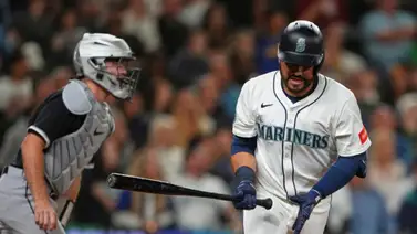 ¿Qué ajuste realizó Eugenio Suárez en su mecánica de bateo tras la temporada 2023? ¿Qué ajuste realizó Eugenio Suárez en su mecánica de bateo tras la temporada 2023?