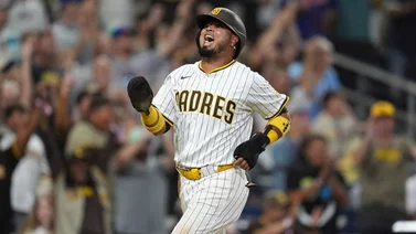 Luis Arráez se aleja de los .300 pero iguala una importante marca con San Diego