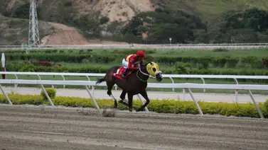 Juan Carlos Ávila es el amo y señor del Clásico Sprinters para machos En La Rinconada Juan Carlos Ávila es el amo y señor del Clásico Sprinters para machos En La Rinconada