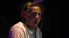 Asesinan a ser querido de Tekashi 6ix9ine: el rapero está devastado