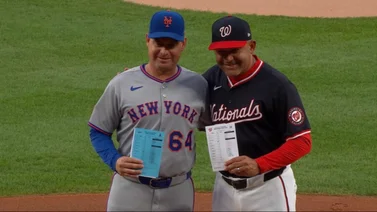 Carlos Mendoza y Miguel Cairo protagonizaron histórico momento en MLB (+Video)