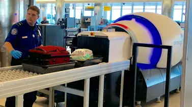 TSA anuncia restricciones más estrictas para maletas y artículos personales en vuelos (+Detalles) TSA anuncia restricciones más estrictas para maletas y artículos personales en vuelos (+Detalles)