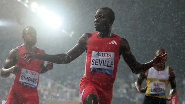 ¡Desplazado! Oblique Seville supera a Noah Lyles en los 100 metros (+video)
