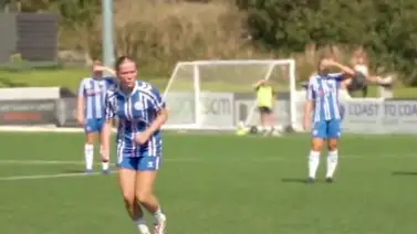 Una juvenil salta al fútbol profesional y recibe ataque en redes por una condición Una juvenil salta al fútbol profesional y recibe ataque en redes por una condición