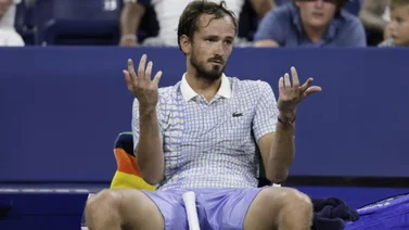 Medvedev se vuelve loco en la primera ronda del US Open por esta razón (+Video)