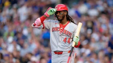 ¡Bate dormido! Elly De La Cruz sufre increíble slump con Cincinnati Reds