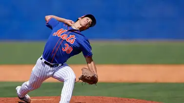 Mets suben a prometedor lanzador Jonah Tong en medio de una plaga de lesiones (+Detalles) Mets suben a prometedor lanzador Jonah Tong en medio de una plaga de lesiones (+Detalles)