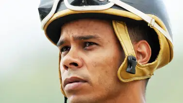 La perseverancia de Deyker Acosta: El jinete aprendiz trabaja por su primera victoria del año (+Video) La perseverancia de Deyker Acosta: El jinete aprendiz trabaja por su primera victoria del año (+Video)