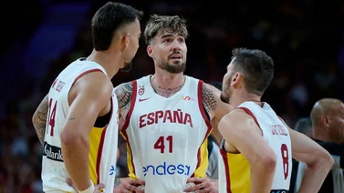 ¡Otro batacazo! España es vapuleada en su estreno en el Eurobasket 2025