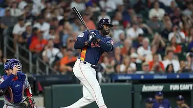 MLB: El cubano Yordan Álvarez supera a Luis Arráez y acaricia la Triple Corona MLB: El cubano Yordan Álvarez supera a Luis Arráez y acaricia la Triple Corona