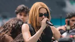 Shakira revive uno de sus memes más icónicos casi 30 años después