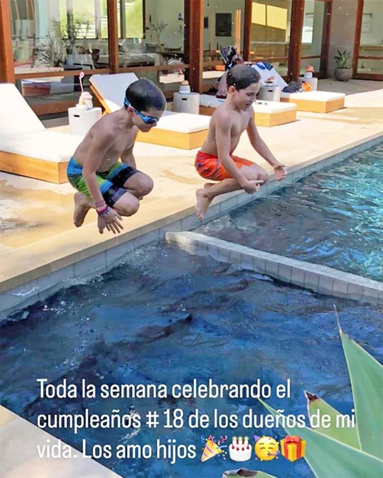 El emotivo festejo de Ricky Martin por los 18 de sus hijos Matteo y Valentino El emotivo festejo de Ricky Martin por los 18 de sus hijos Matteo y Valentino