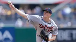 Troy Melton destruye marcas históricas y reclama el frente de la rotación de Detroit