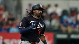 Josh Bell se une a Álvarez y Ohtani en la élite de los bateadores designados