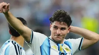 Julián Álvarez jugó nueva carta para forzar su salida al Barcelona Julián Álvarez jugó nueva carta para forzar su salida al Barcelona