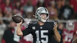 NFL: Fernando Mendoza brilla en su estreno de pretemporada con Las Vegas Raiders