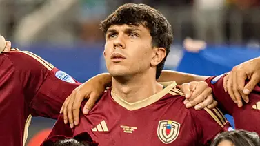 Jon Aramburu se luce con este golazo ante el Chelsea Jon Aramburu se luce con este golazo ante el Chelsea