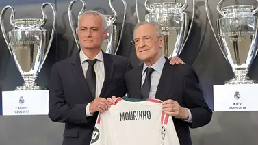 José Mourinho habla sobre próximos fichajes: "El mercado está cerrado para mí" José Mourinho habla sobre próximos fichajes: "El mercado está cerrado para mí"