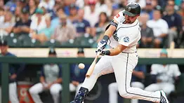MLB: Cal Raleigh emula la hazaña de este maestro del cuadrangular