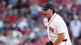 Erik Miller firma un arranque inmaculado con Boston y logra una marca única en las Grandes Ligas