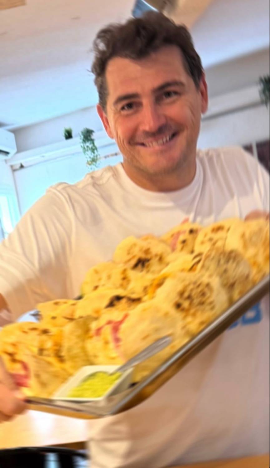 Iker Casillas muestra agrado por la gastronomía venezolana ¿Irene Esser detrás?