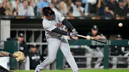 MLB: Miguel Cabrera con este batazo deja atrás al inmortal George Brett y acecha a Hank Aaron (+Video)