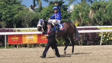 ¿Cuándo fue la última vez que Yoelbis González ganó dos carreras en una misma jornada?