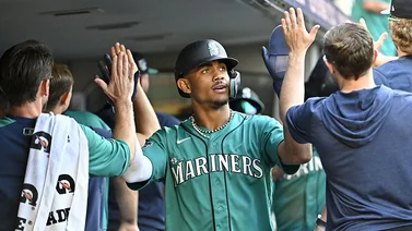 MLB: ¡Todos son latinos! Conoce los únicos jardineros centrales con más de 25 jonrones en la temporada 2023