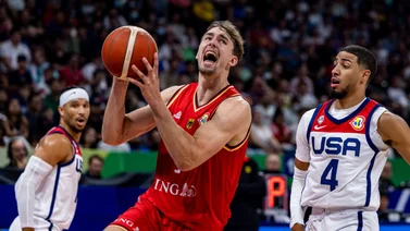 Copa Mundial de Baloncesto: ¡Con las manos en la masa! Tyrese Haliburton evita triple de Dennis Schroder (+ Video)