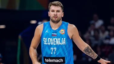 Copa Mundial de Baloncesto: ¡Sin mirar! Vea la impresionante asistencia de Luka Doncic contra Italia (+ Video)