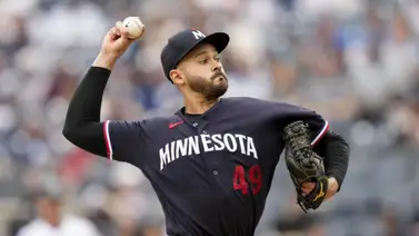 López es el noveno jugador de los Twins con 200 ponches López es el noveno jugador de los Twins con 200 ponches