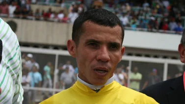 Emisael Jaramillo es el jinete más ganador del Clásico Millard Ziadie 