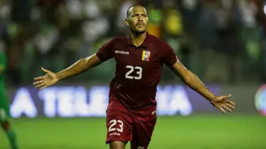 Conozca a la victima preferida de Salomón Rondón con la camiseta Vinotinto (+Números) Conozca a la victima preferida de Salomón Rondón con la camiseta Vinotinto (+Números)